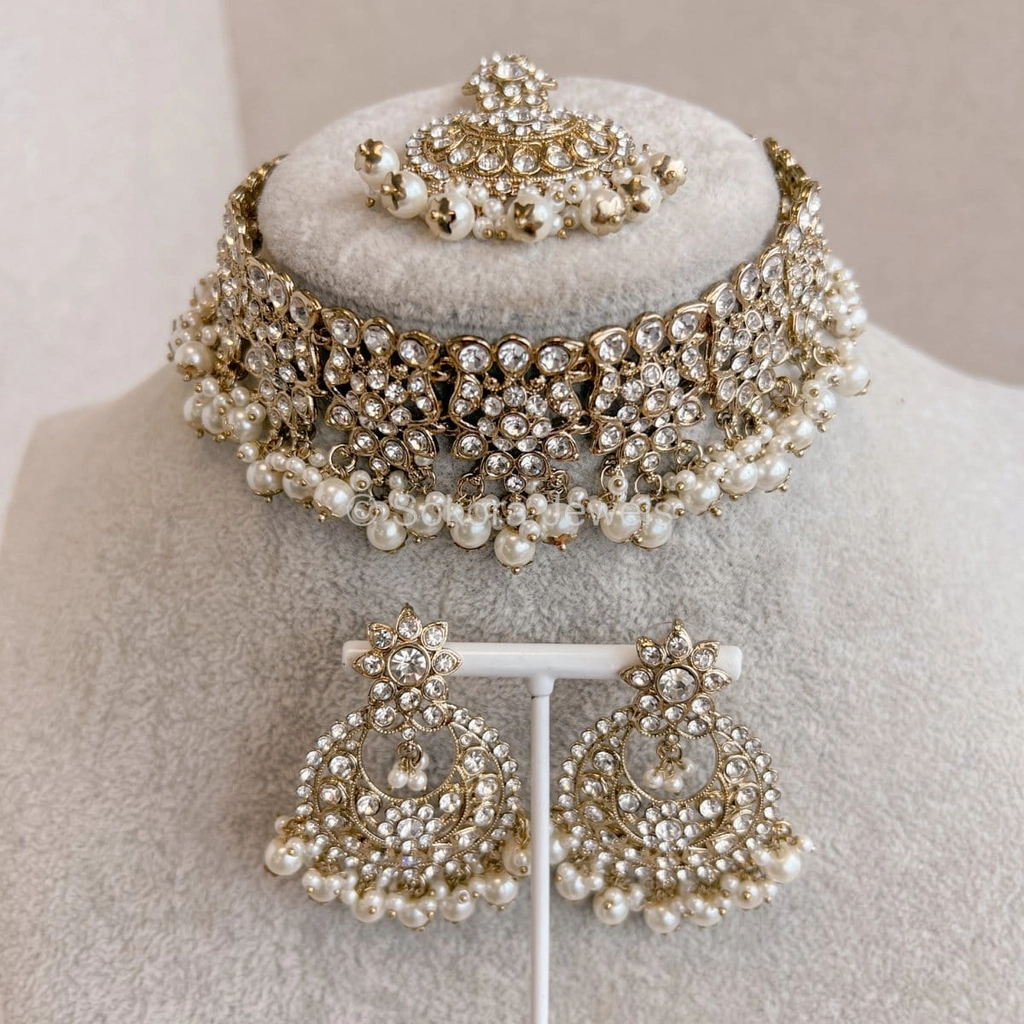 Necklace set image 1